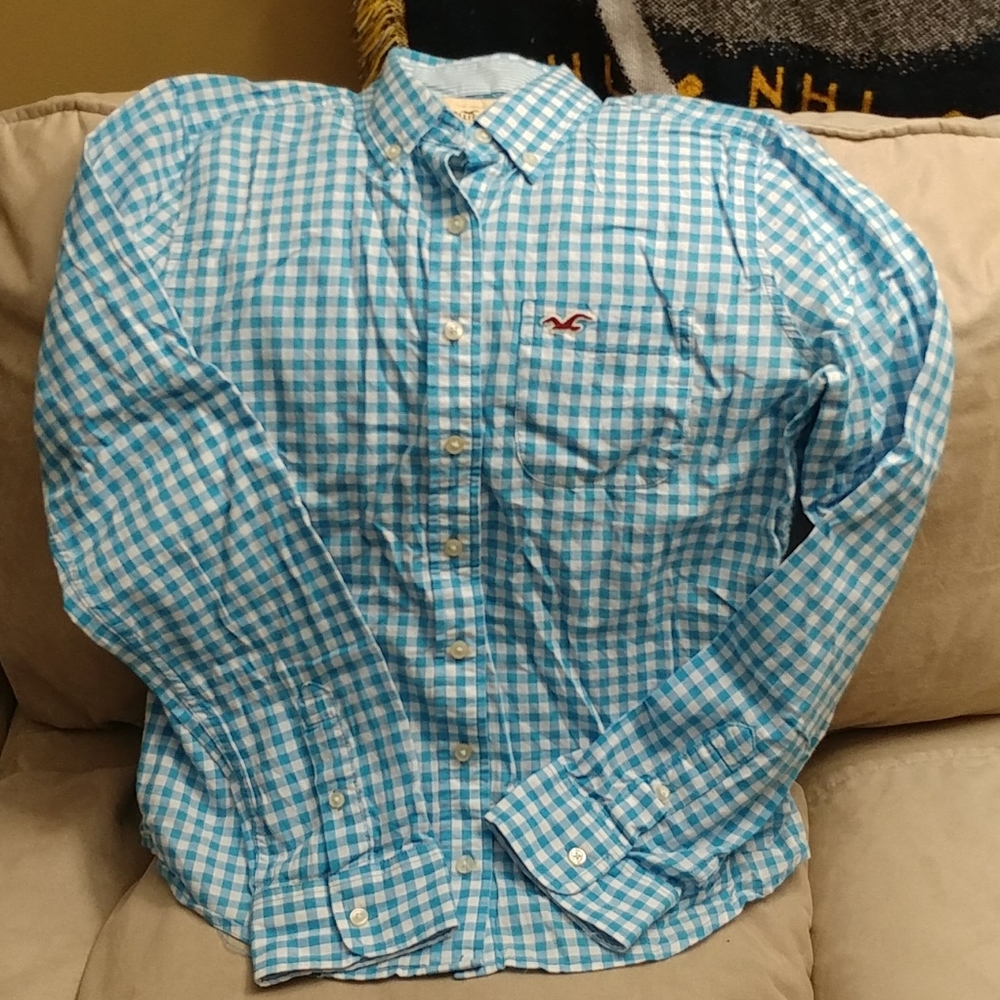 Hollister gingham long-sleeved button down